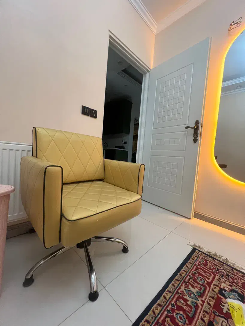 صندلی جک دار قابل تنظیم|صندلی و نیمکت|اندیشه, اندیشه فاز ۳|دیوار