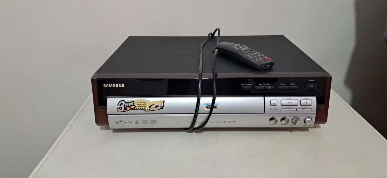 سی دی سامسونگ‌ درحدنو.به شرط|پخش‌کننده DVD و ویدیو|فولادشهر, B4|دیوار