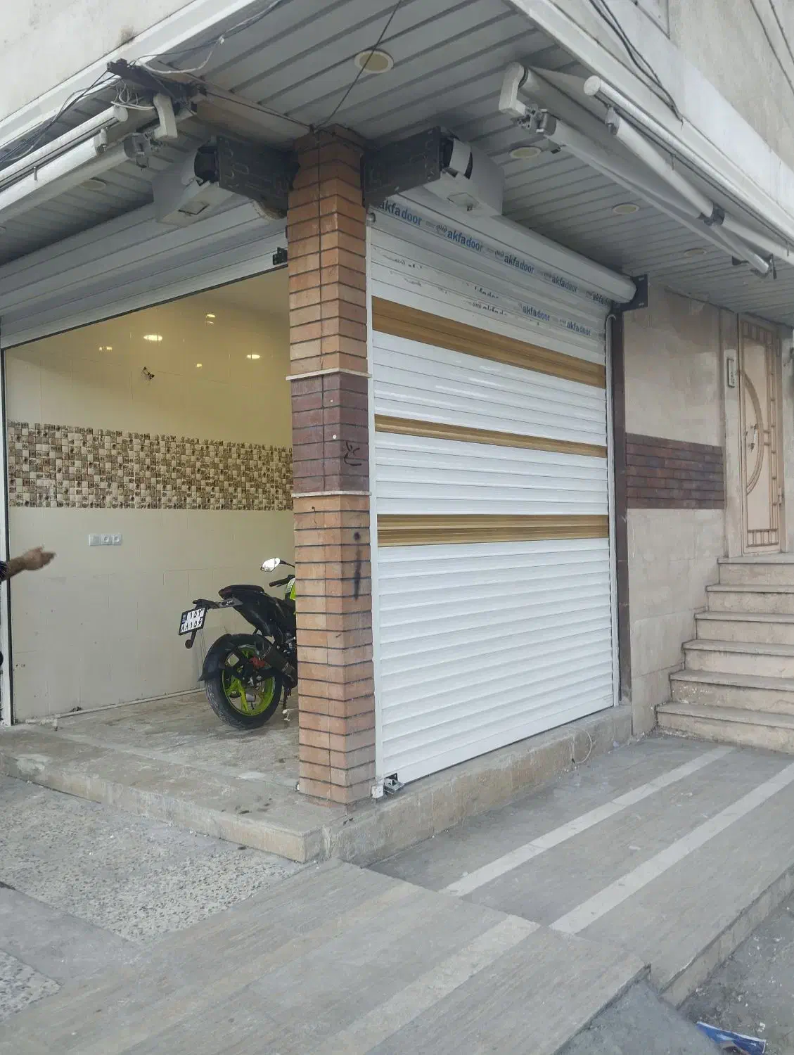 مغازه دونبش|اجارهٔ مغازه و غرفه|خرمآباد, |دیوار