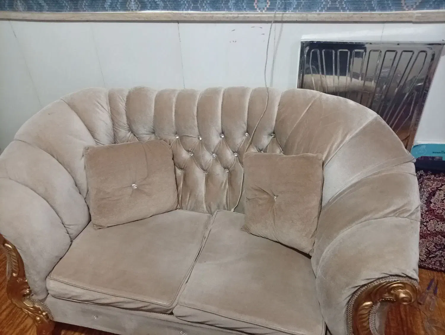 مبل ۶نفره|مبلمان خانگی و میز عسلی|قم, شهر قائم|دیوار