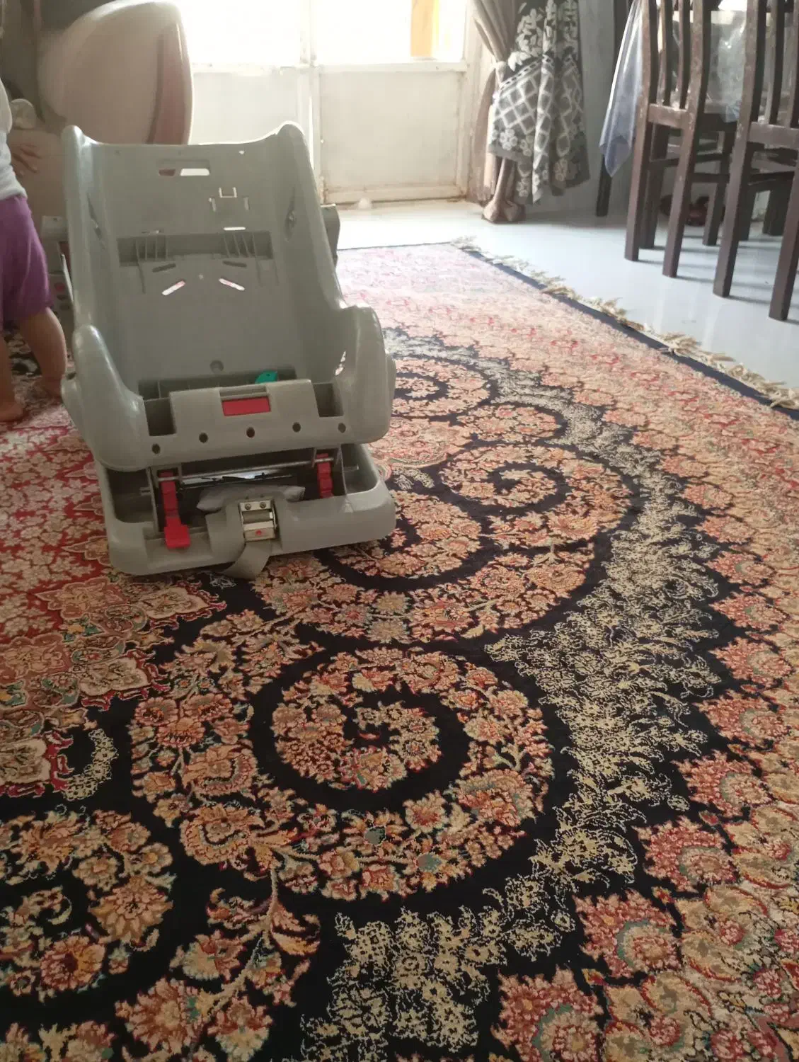 صندلی ماشین|تخت و صندلی بچه|تربتحیدریه, پائین ولایت|دیوار