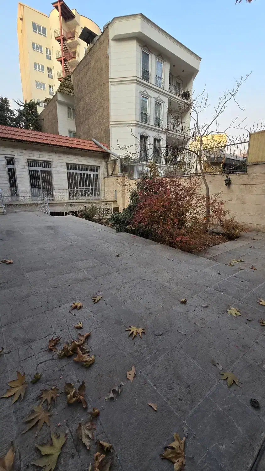 خانه ویلایی مستقل قیطریه ۲۸۰ متر مناسب کار وسکونت