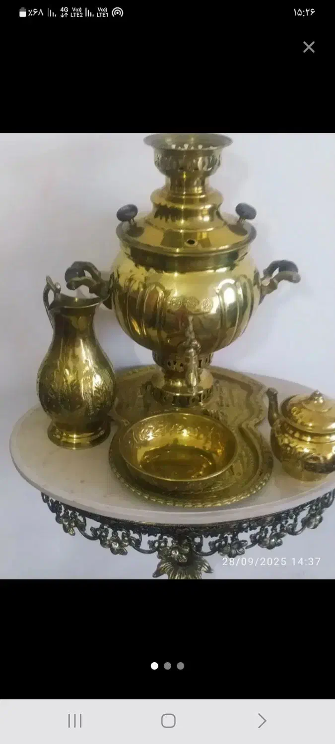 سماور با لوازم سه عدد میز عسلی برنز|صنایع دستی و سایر لوازم تزئینی|پارس‌آباد, |دیوار