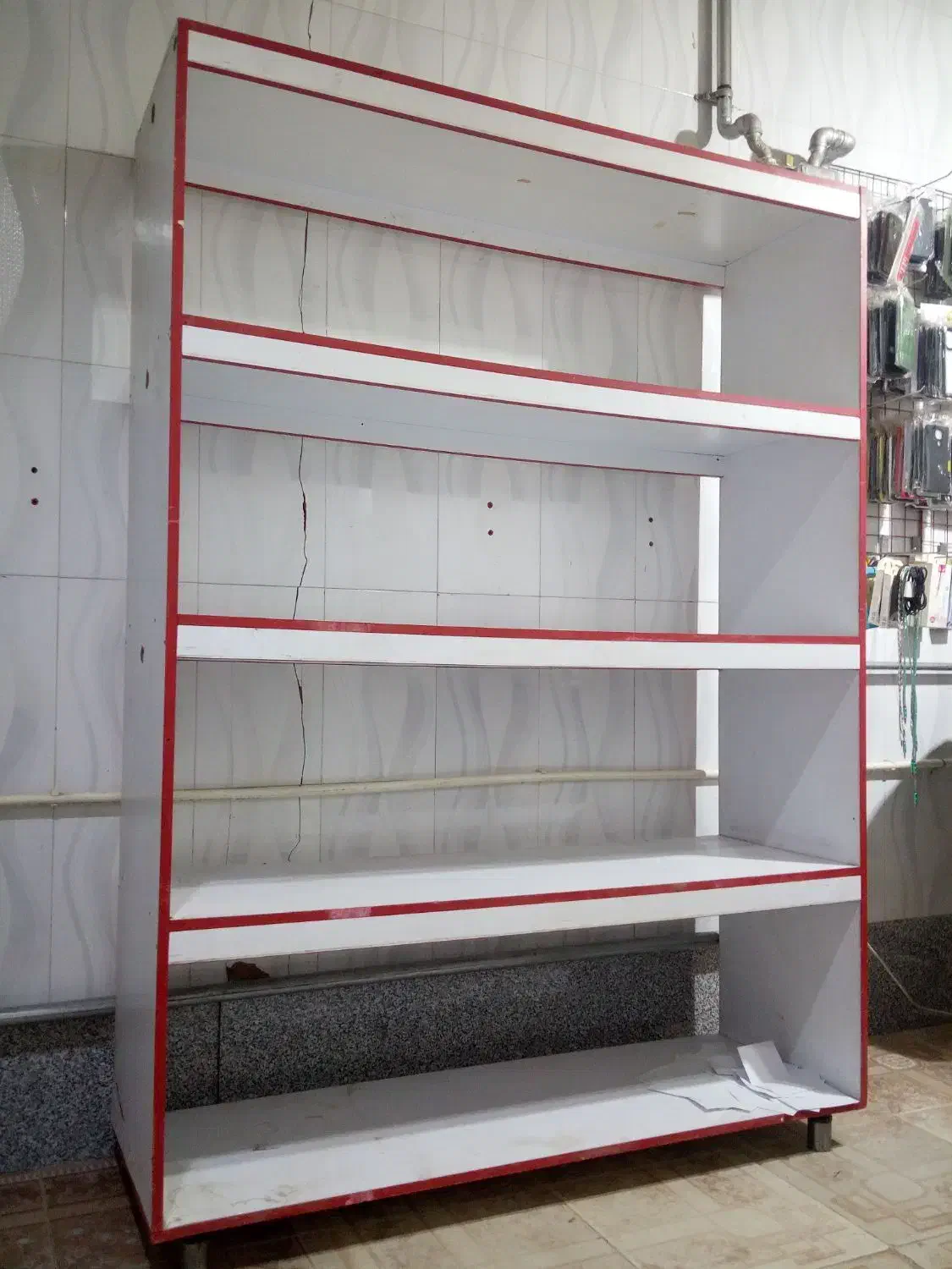 ویترین مغازه یا خانه و کاربری خیلی بالا|بوفه، ویترین، کنسول|خوی, |دیوار