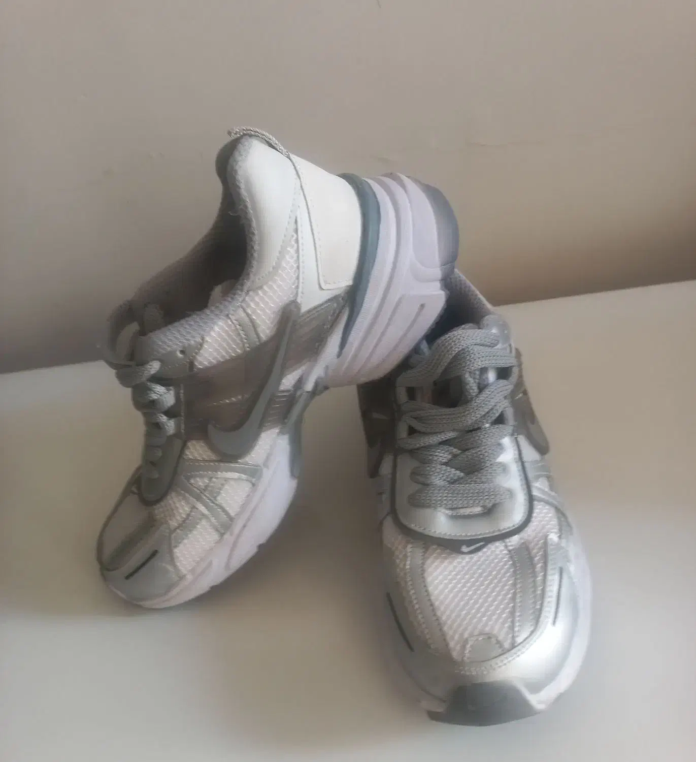 کتونی وی تو کی ، شماره چهل|کیف، کفش، کمربند|کرج, حسن آباد|دیوار