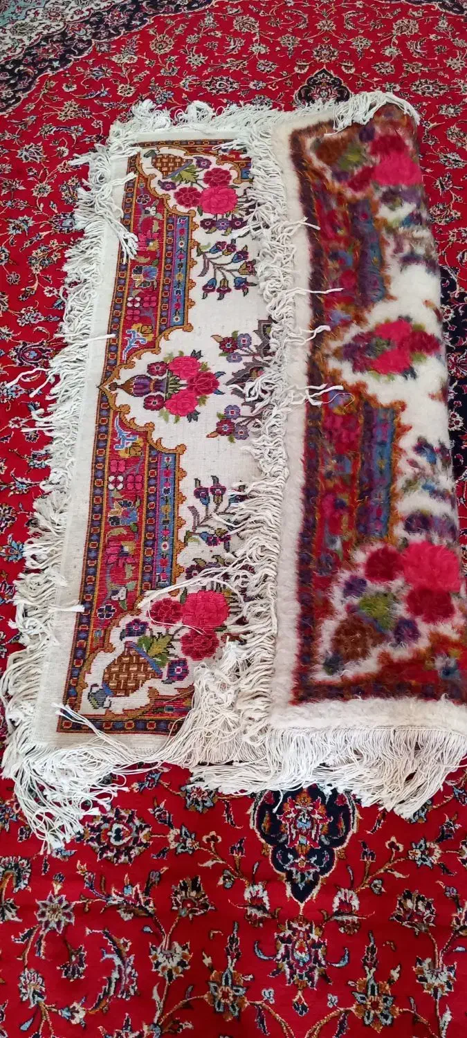 فرش گلسرخ ۱/۱.۵ فروشی|فرش|سنقر, |دیوار