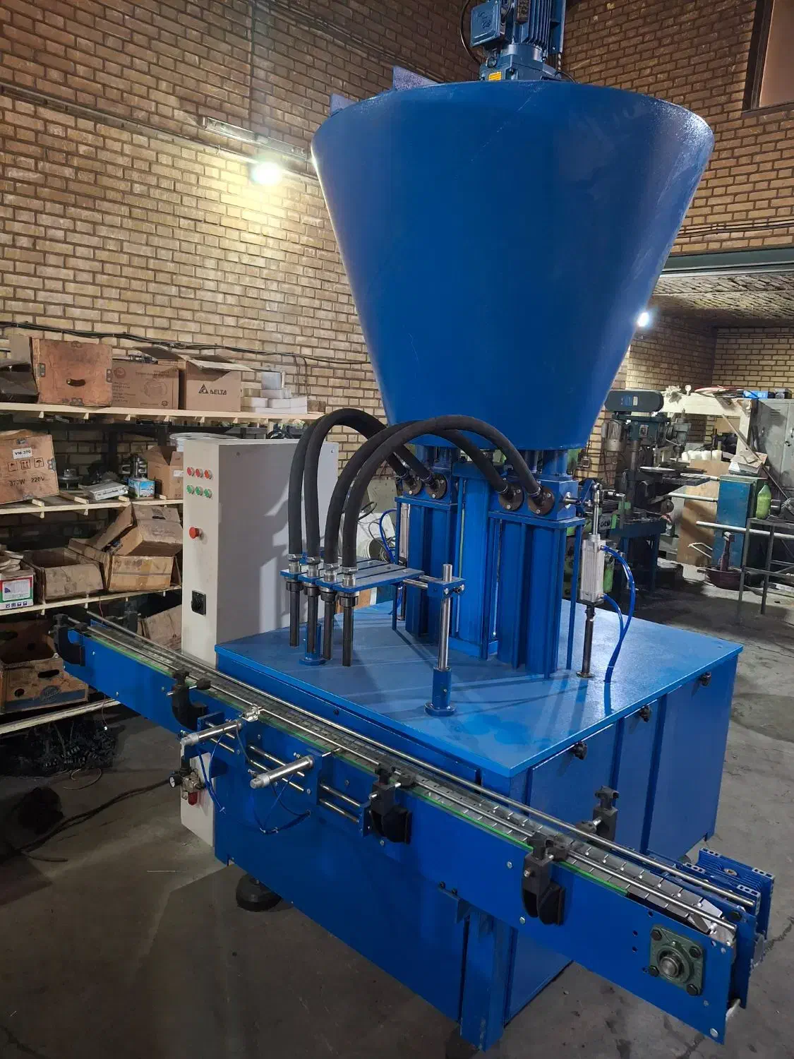 دستگاه گریس پرکن 4 نازل، انواع تیوب پرکن|ماشین‌آلات صنعتی|چنگ الماسی, |دیوار