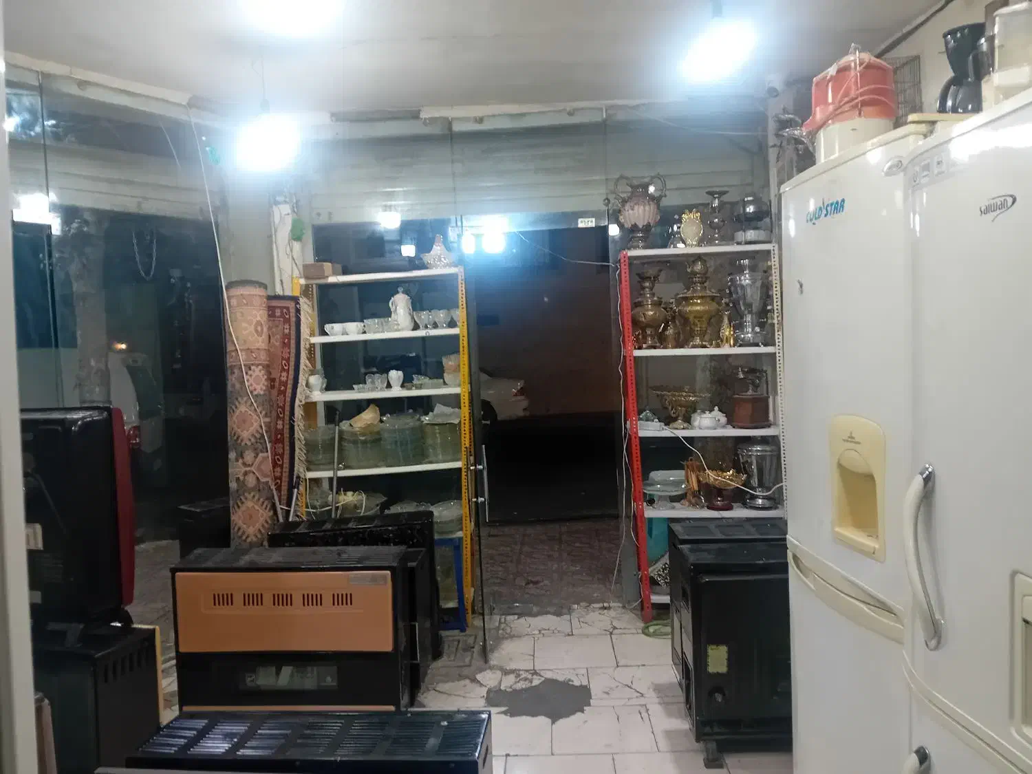 اجاره مغازه ۳۰ متر دو نبش|اجارهٔ مغازه و غرفه|تهران, جوادیه تهرانپارس|دیوار