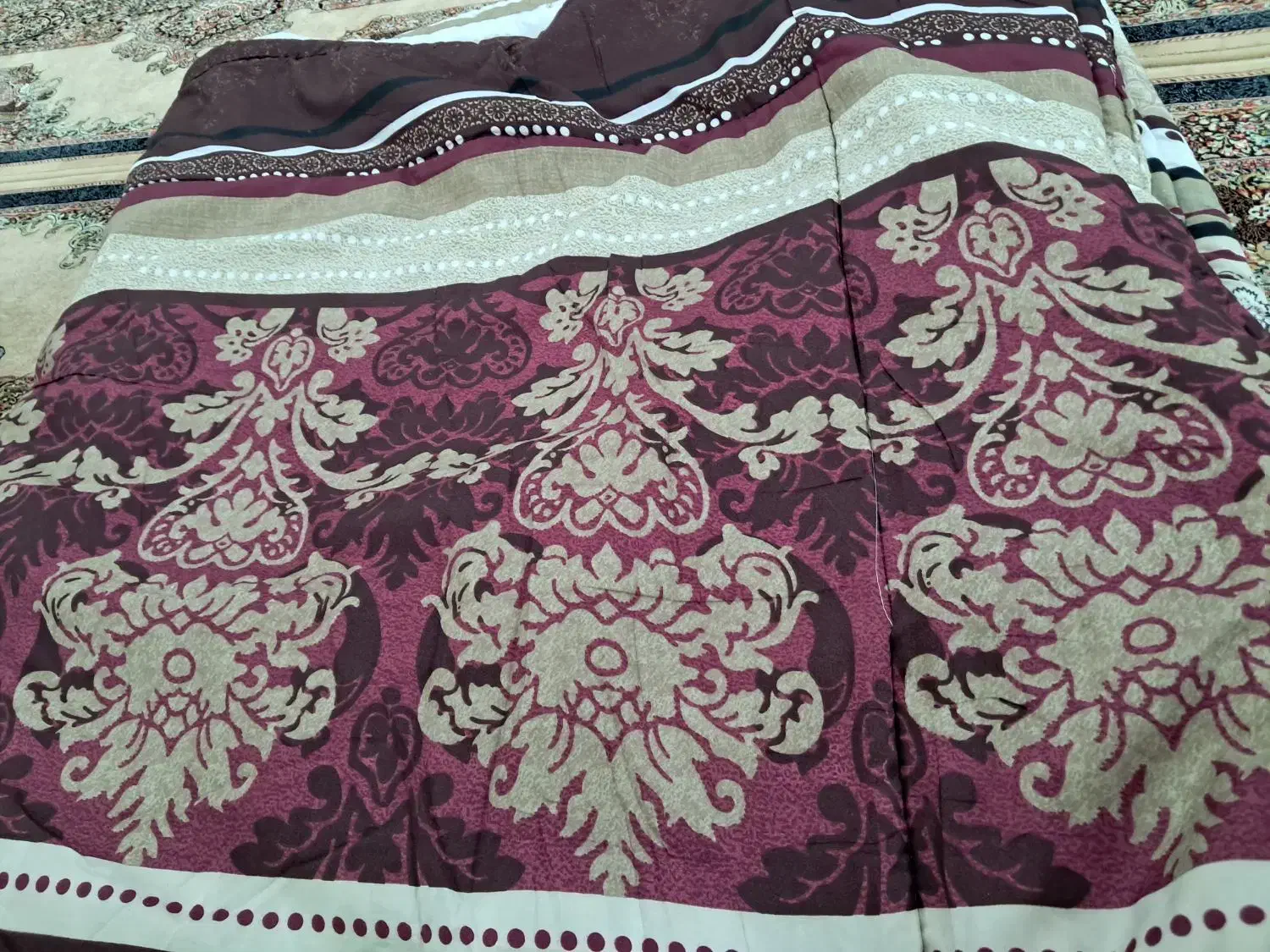 رو تختی دو نفره در حد نو|سرویس روتختی|ملایر, |دیوار