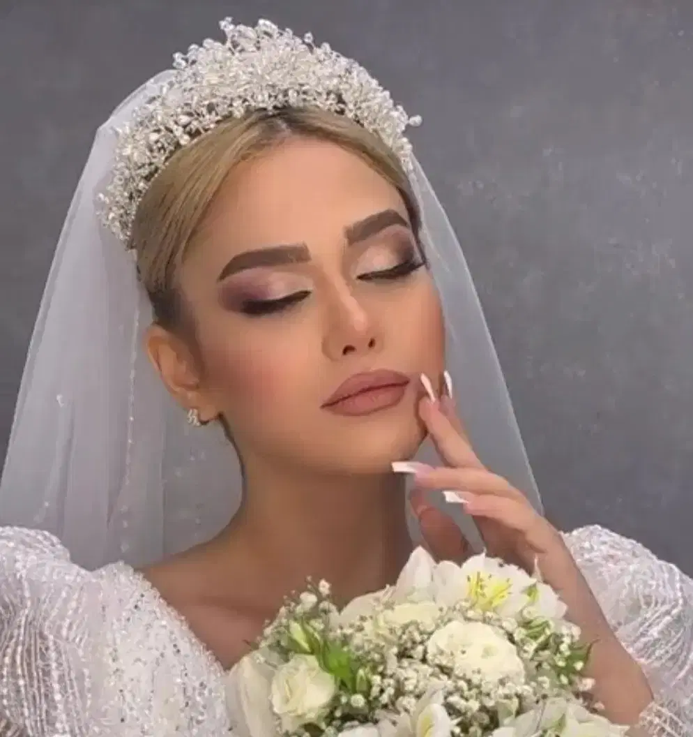 میکاپ و شنیون تخصصی عروس / محفلی|خدمات زیبایی و سلامت|اصفهان, شاهزید|دیوار