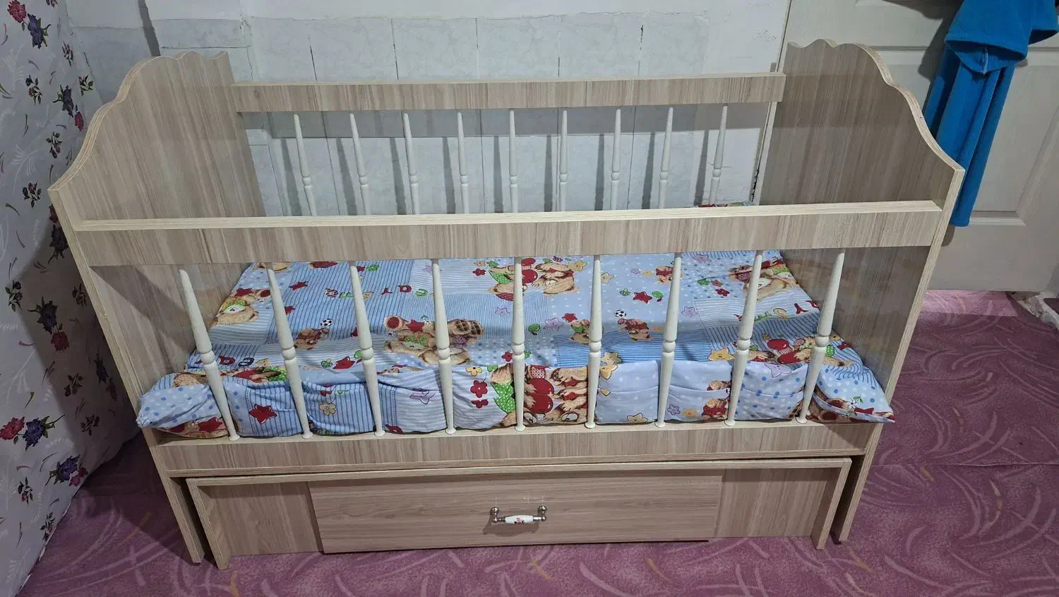 گهواره کودک|تخت و سرویس خواب|زنجان, |دیوار