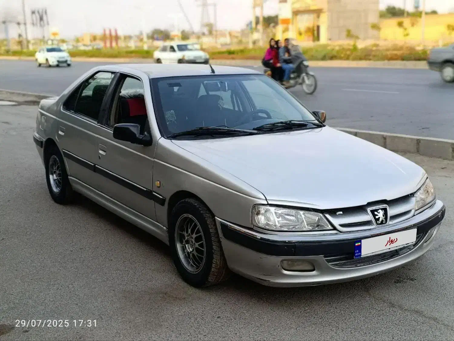 پارس مدل۸۲عروسک|خودرو سواری و وانت|کاشان, پشت شهربانی|دیوار