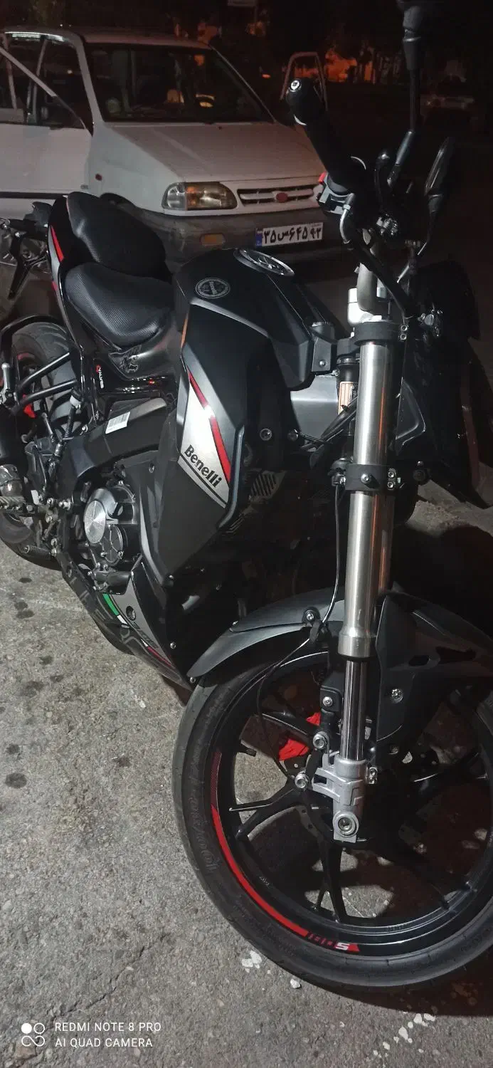 موتور بنلی ۱۸۰sمدل ۱۴۰۳|موتورسیکلت|شیراز, شیشه‌گری|دیوار