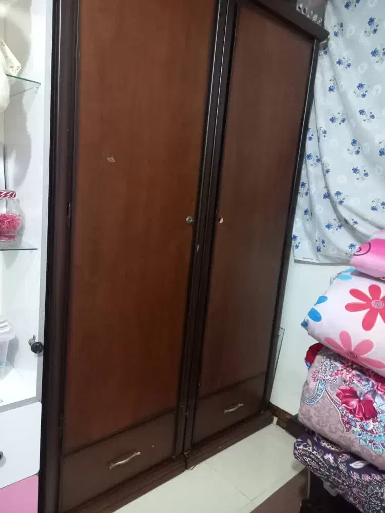 تختخواب. کمد .آینه با میز. دراور ۴ کشویی|تخت و سرویس خواب|فردیس, منظریه|دیوار