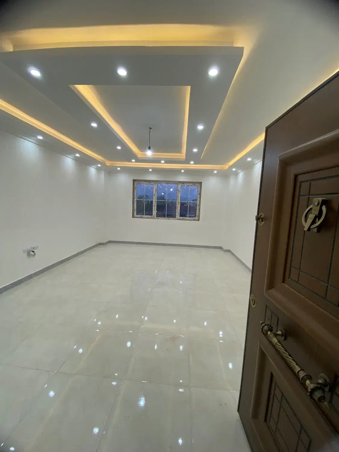 خانه کلید نخورده ابتدای جماران|فروش خانه و ویلا|رشت, کوی فکوری|دیوار