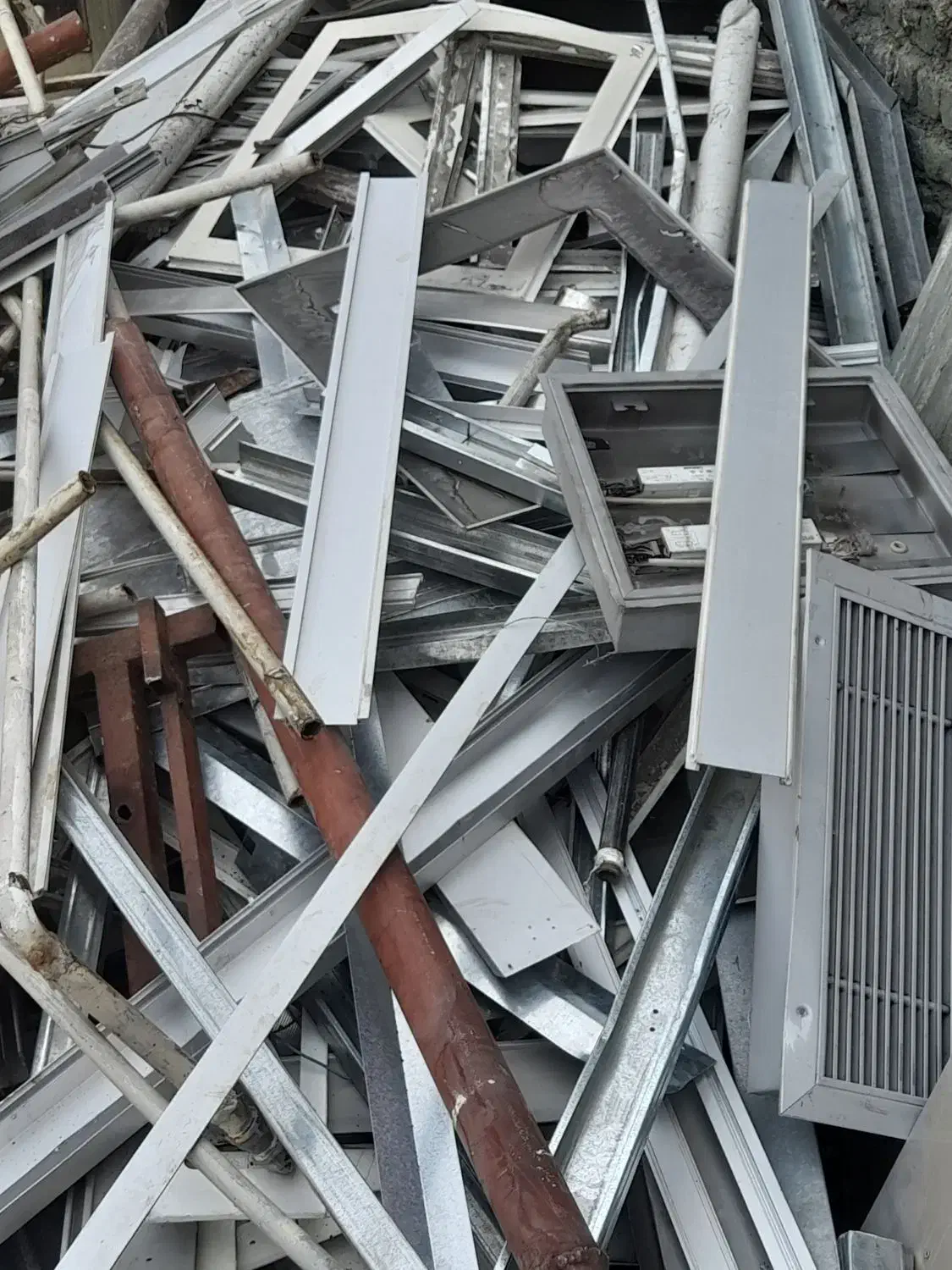 خریدو فروش آهن ضایعات مس برنج آلومینیوم سیم|عمدهفروشی|تهران, تهرانسر شرقی|دیوار