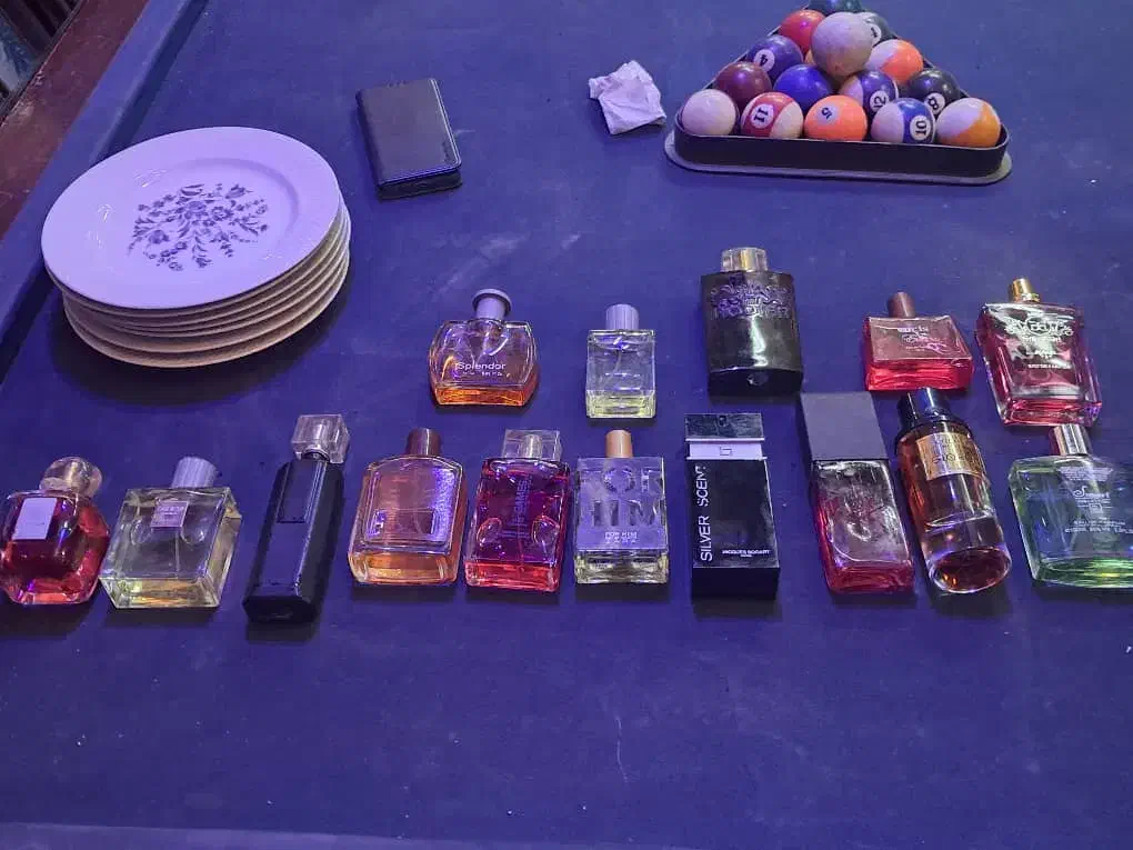 عطر|آرایشی، بهداشتی، درمانی|تهران, امام حسین|دیوار