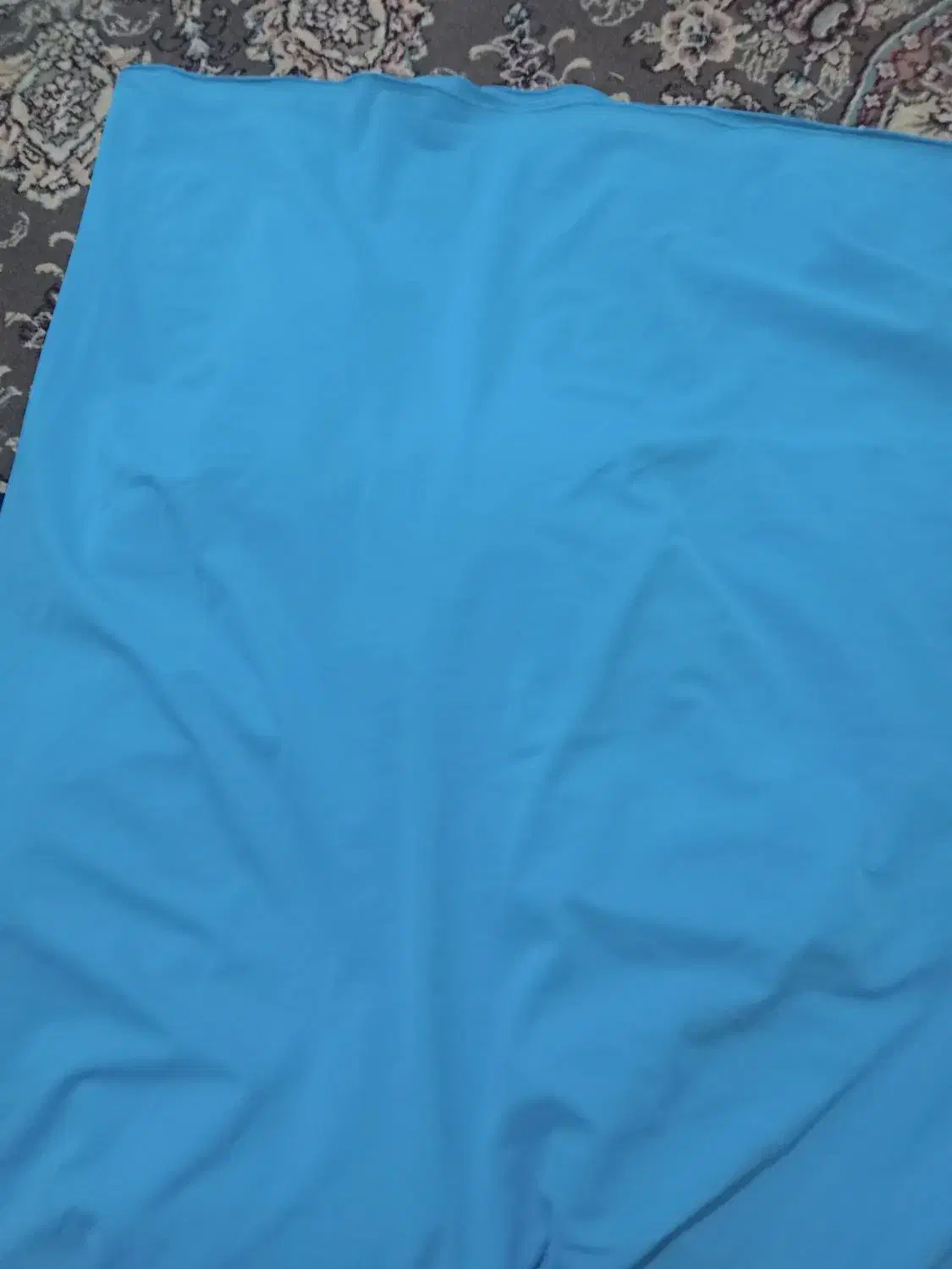 حراج تعدادی چند متر پارچه حریر و ریون خارجی|لوازم خیاطی و بافتنی|خورموج, |دیوار