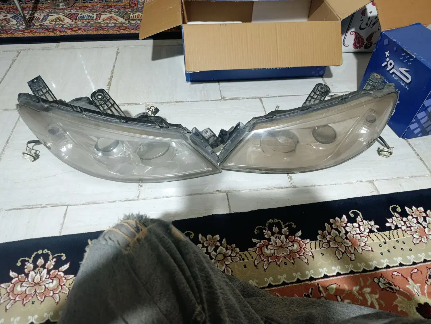 چراغ رانا یه جفت هدلایت و چراغ|قطعات یدکی و لوازم جانبی|هشتگرد, فاز ۷ مهستان|دیوار