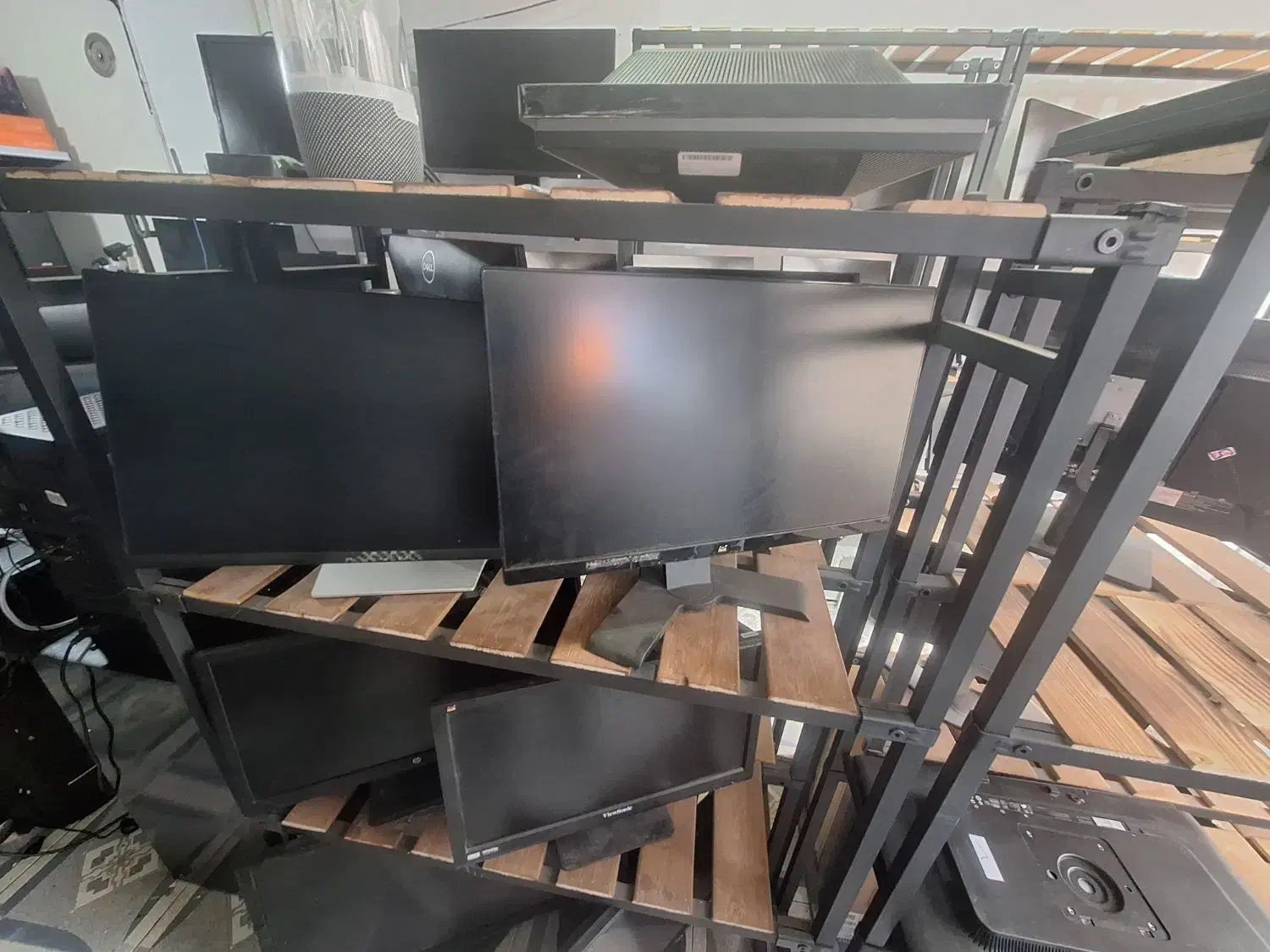 مانیتورهای زیرقیمت|قطعات و لوازم جانبی رایانه|اردبیل, |دیوار