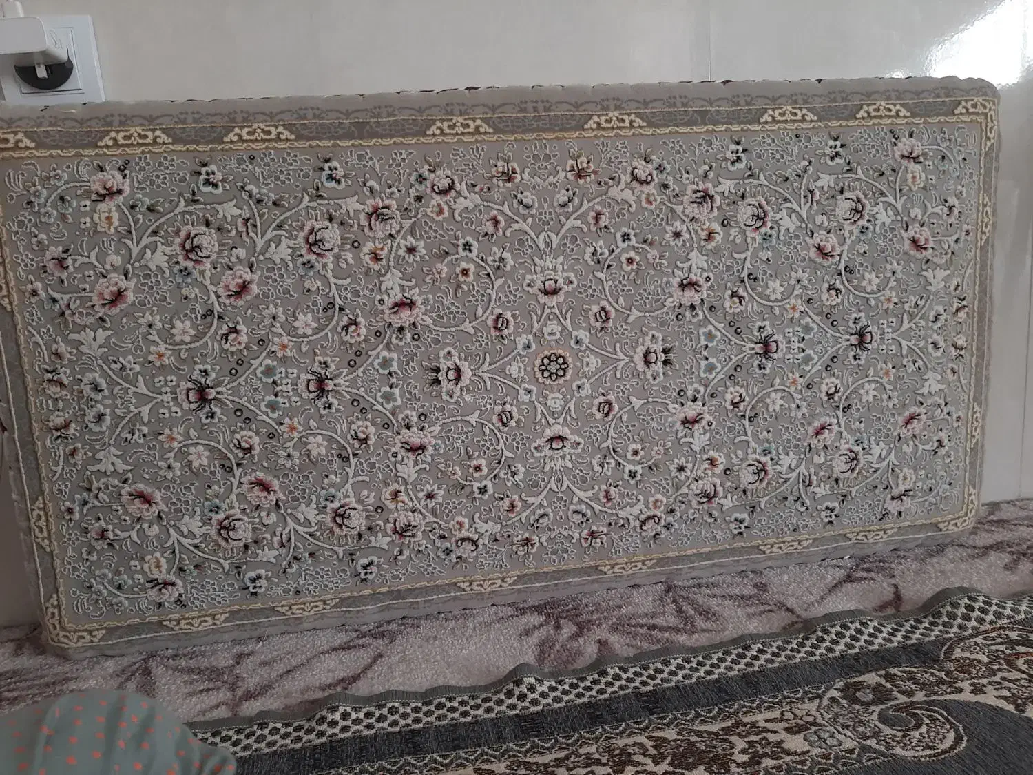 فرش ۹ متری ۱۲۰۰شانه|فرش|کامیاران, |دیوار