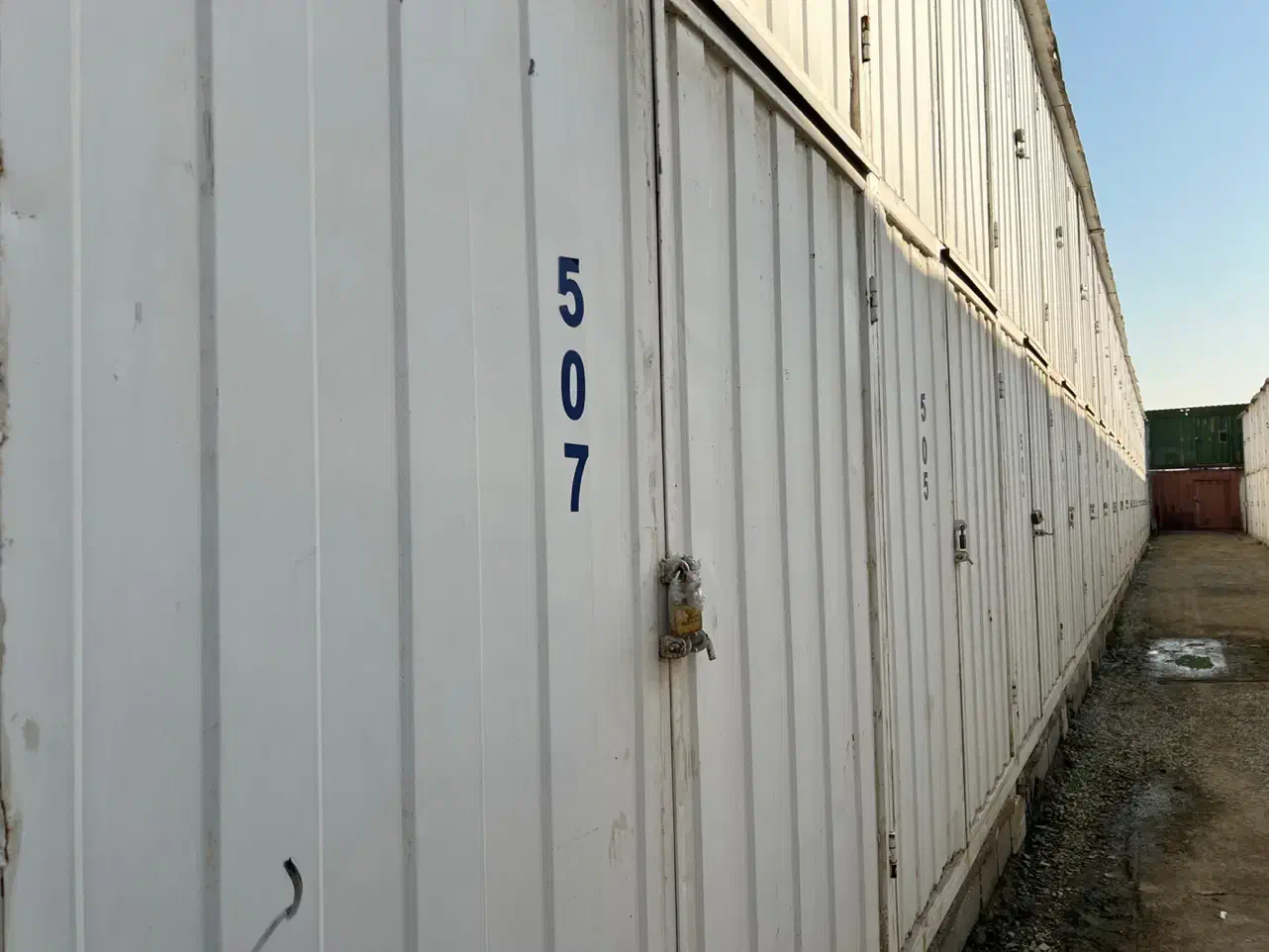 اجاره کانتین ۱۰ فوت جهت اسباب اثاثیه منزل و کالا|اجارهٔ دفتر صنعتی، کشاورزی، تجاری|تهران, نعمت‌آباد|دیوار