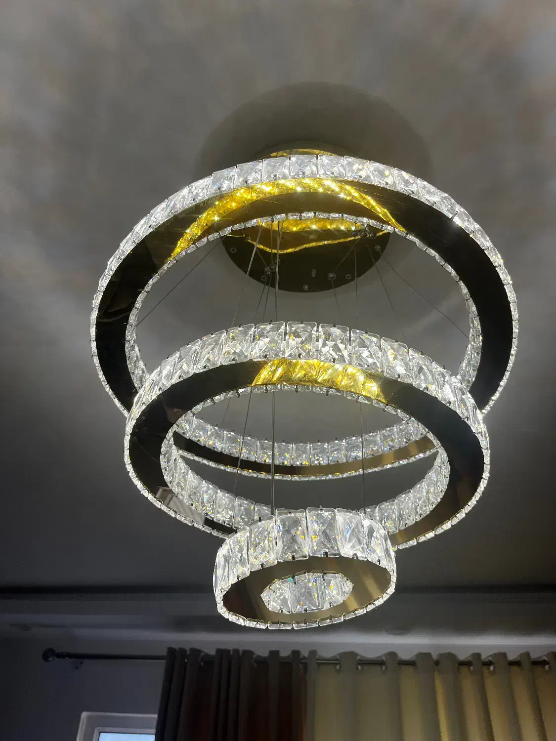 لوستر|لوستر و چراغ آویز|رشت, نظری|دیوار