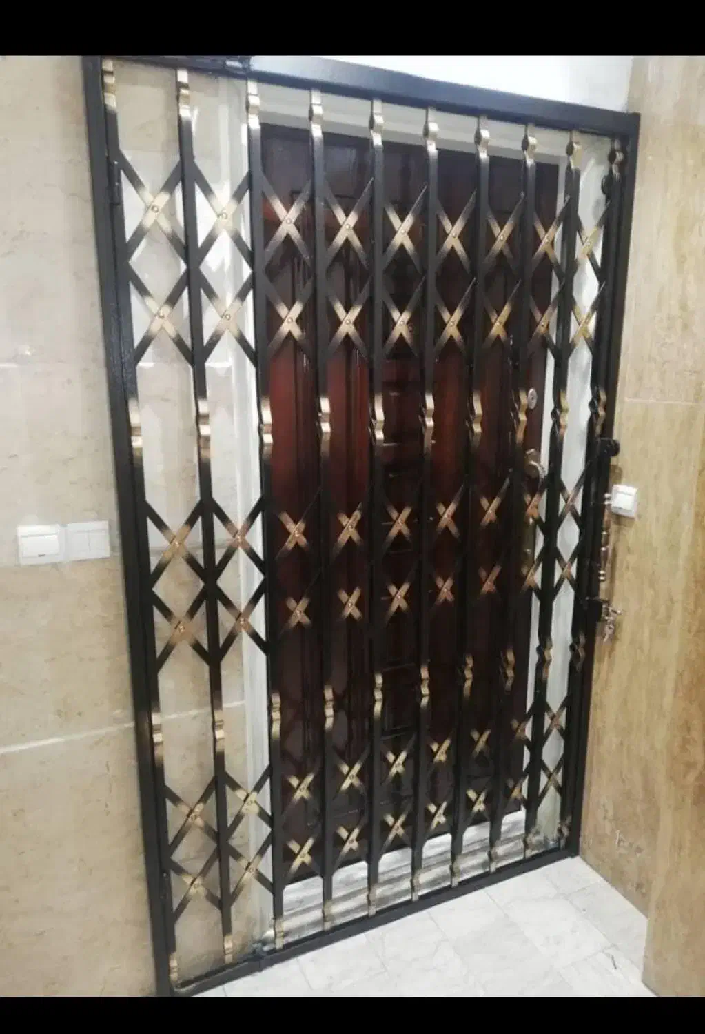 حفاظ آکاردئون|خدمات پیشه و مهارت|گلپایگان, |دیوار