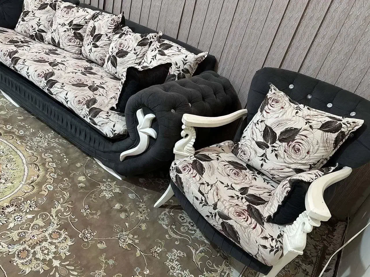 مبل راحتی ۸نفره|مبلمان خانگی و میز عسلی|شاهین‌شهر, حافظ شمالی|دیوار