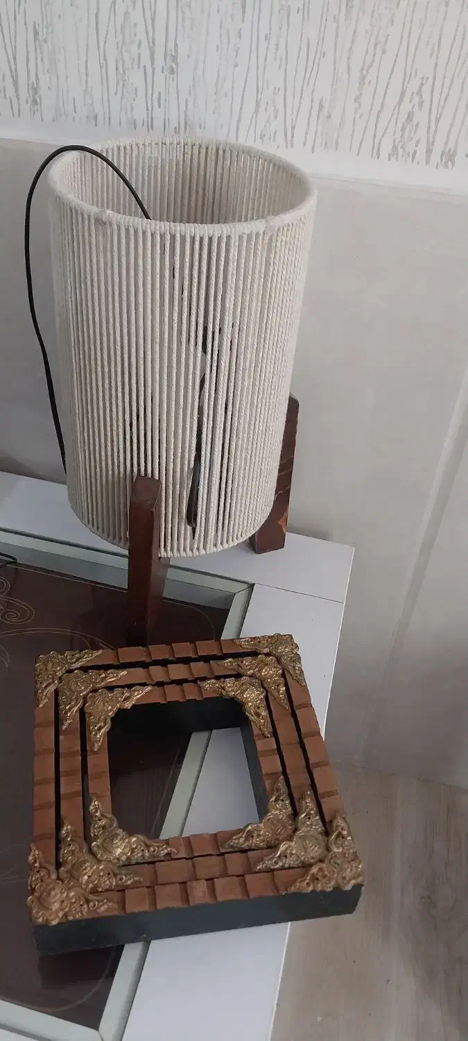 چراغ خواب|چراغ خواب و آباژور|شیراز, صاحب الزمان|دیوار