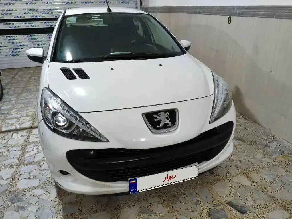 ۲۰۷ دنده ای کم کارکرد و کاملا سالم|خودرو سواری و وانت|رضوانشهر, |دیوار