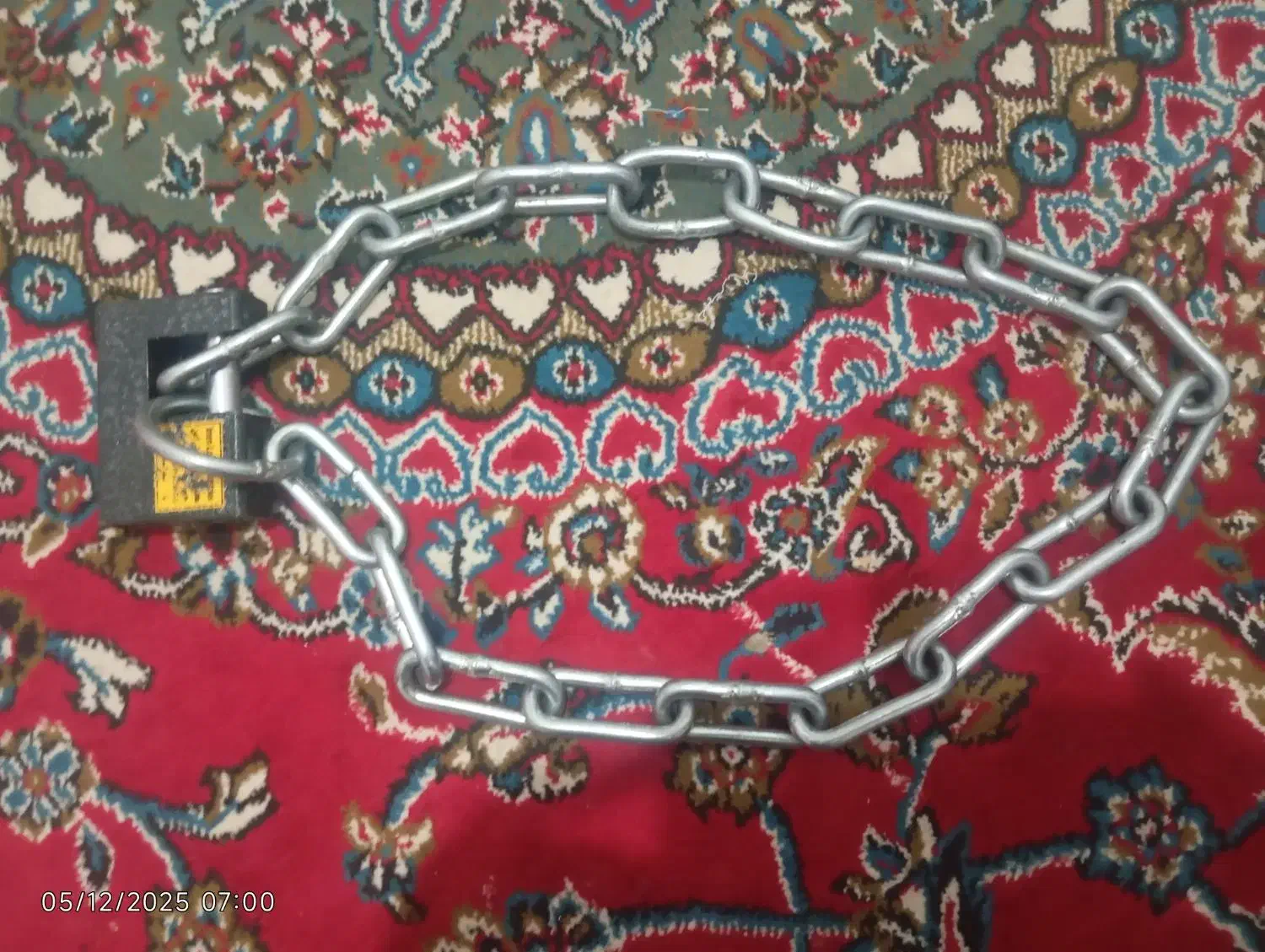 قفل و زنجیر پدال به فرمون ماشین اصلی|قطعات یدکی و لوازم جانبی|اردکان, |دیوار