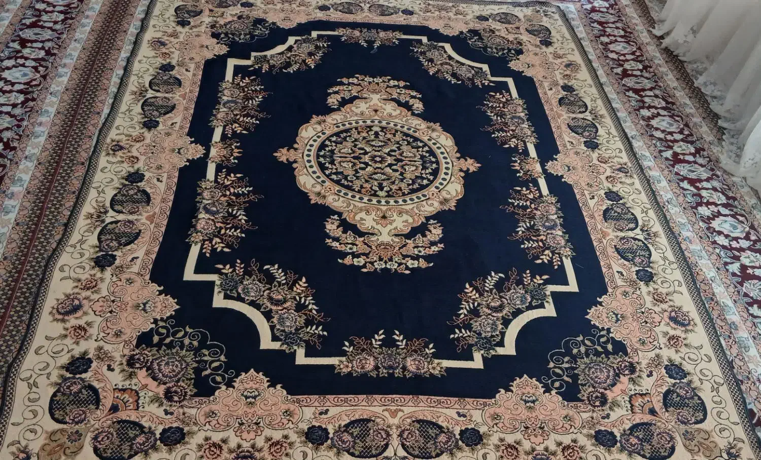 روفرشی مخمل دو رو سرمه ای، نه متری|روفرشی|یزد, |دیوار