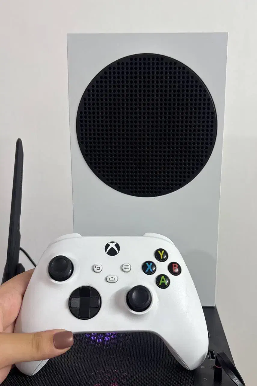 Xbox series s  ایکس باکس سری اس|کنسول، بازی ویدئویی و آنلاین|نیشابور, امام خمینی|دیوار