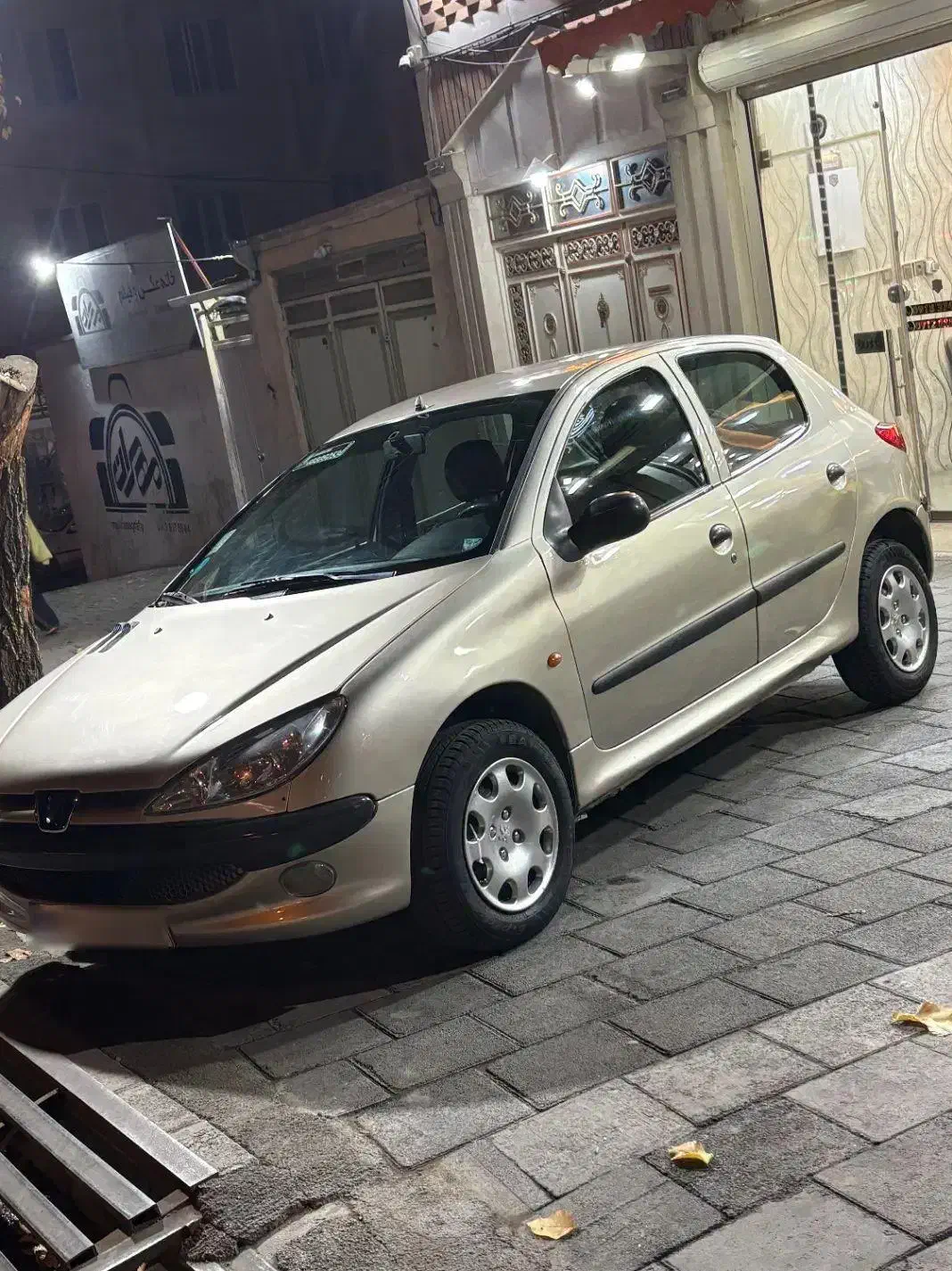 پژو ۲۰۶ مدل ۸۲ تیپ ۲|خودرو سواری و وانت|سقز, |دیوار