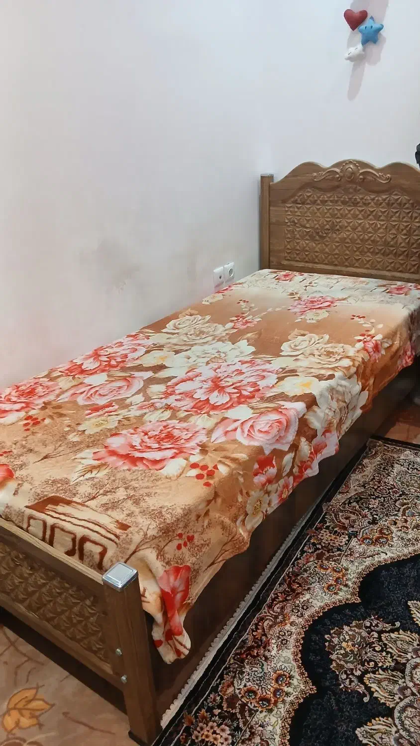 تخت تک نفره|تخت و سرویس خواب|قم, انسجام|دیوار