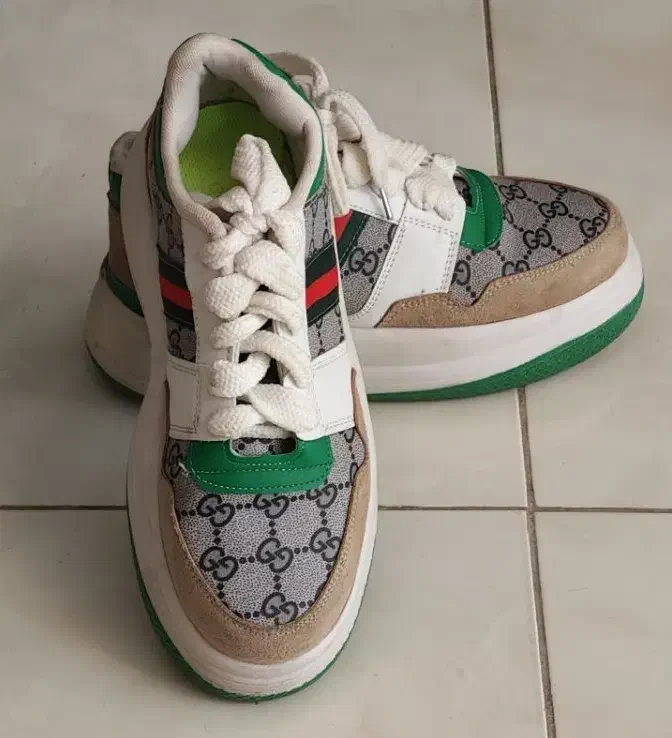 کتونی سایز 39|کیف، کفش، کمربند|رشت, منظریه|دیوار