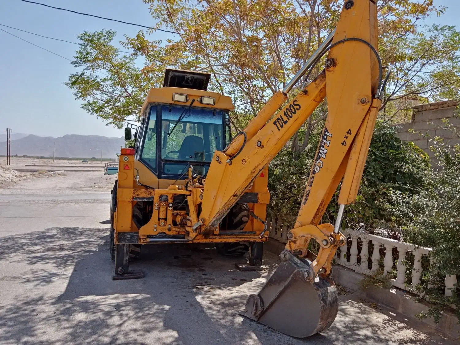 بکهو تی دی ال100اس|خودرو سنگین|ابرکوه, |دیوار