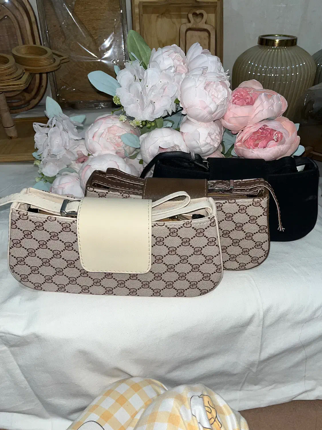 کیف|کیف، کفش، کمربند|امیدیه, |دیوار