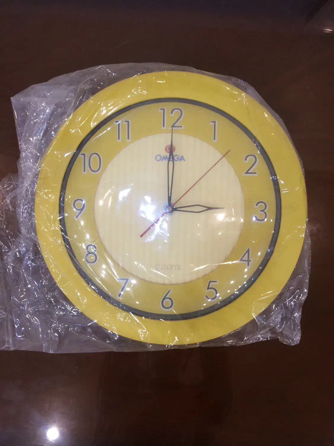 ساعت دیواری نو داخل جعبه|ساعت دیواری و تزئینی|بندرعباس, |دیوار