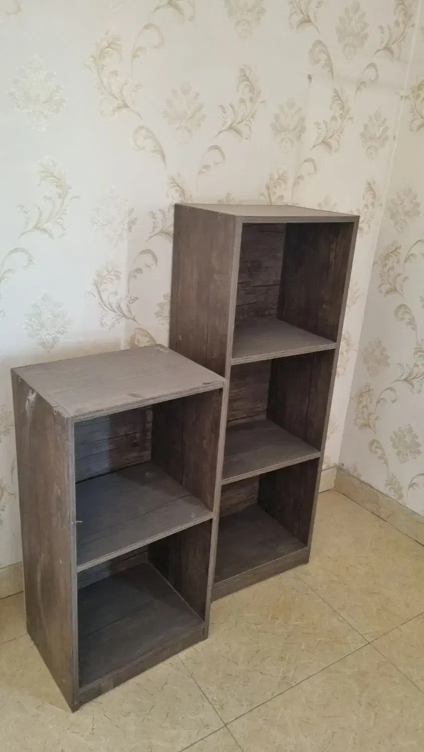 کتابخانه پلکانی|کتابخانه، شلف، قفسههای دیواری|بروجرد, |دیوار