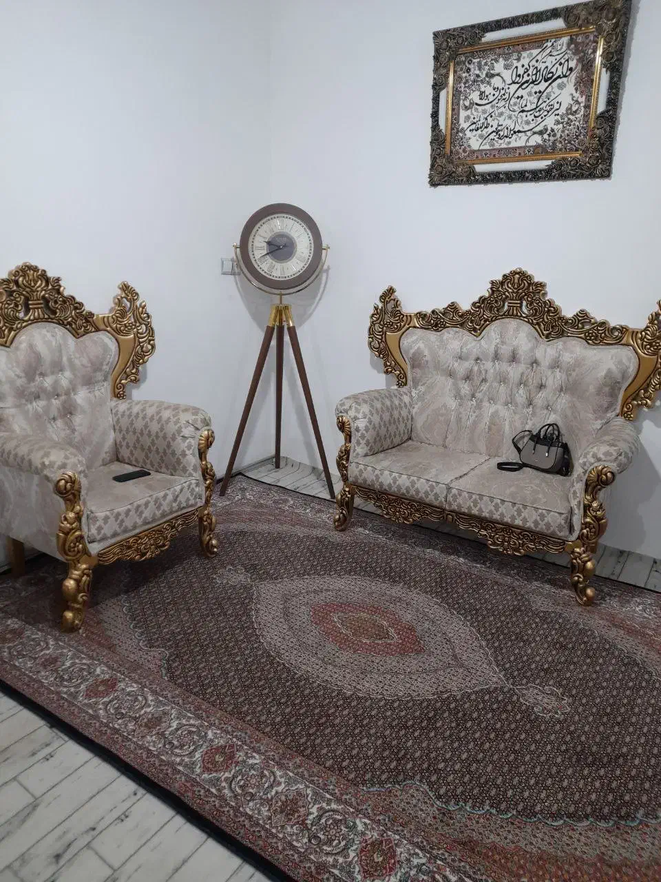 مبل سلطنتی با جلو مبلی|مبلمان خانگی و میز عسلی|خوی, |دیوار