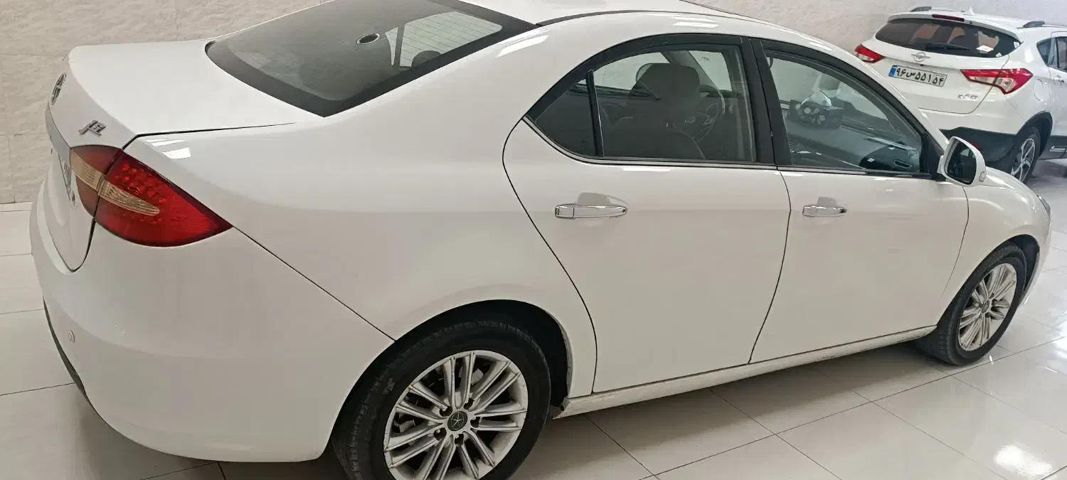 جک J5 اتومات 94|خودرو سواری و وانت|یزد, |دیوار