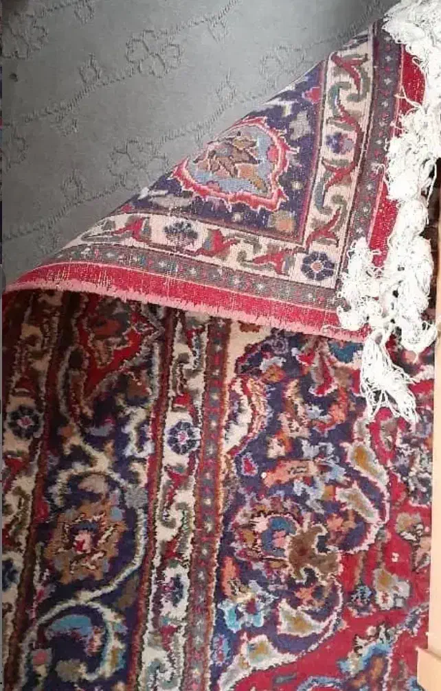 ۲عدد فرش دستباف قدیمی و کارکرده|فرش|تهران, ایوانک|دیوار