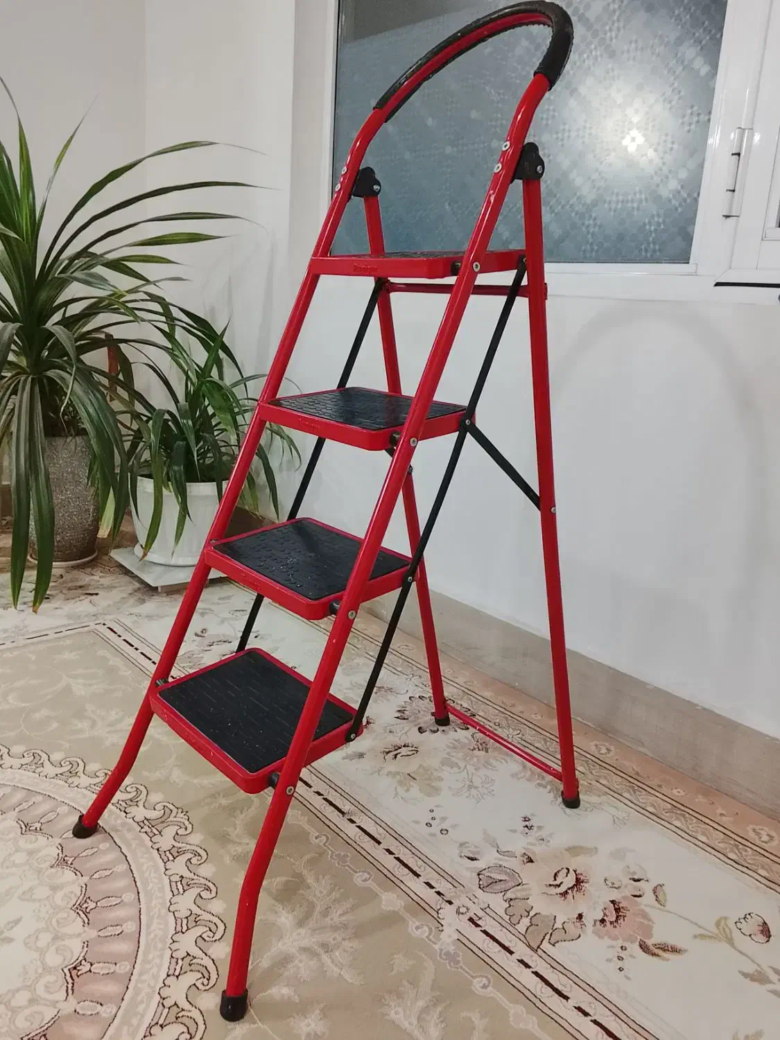 نردبان|ابزارآلات|سبزوار, هویزه|دیوار