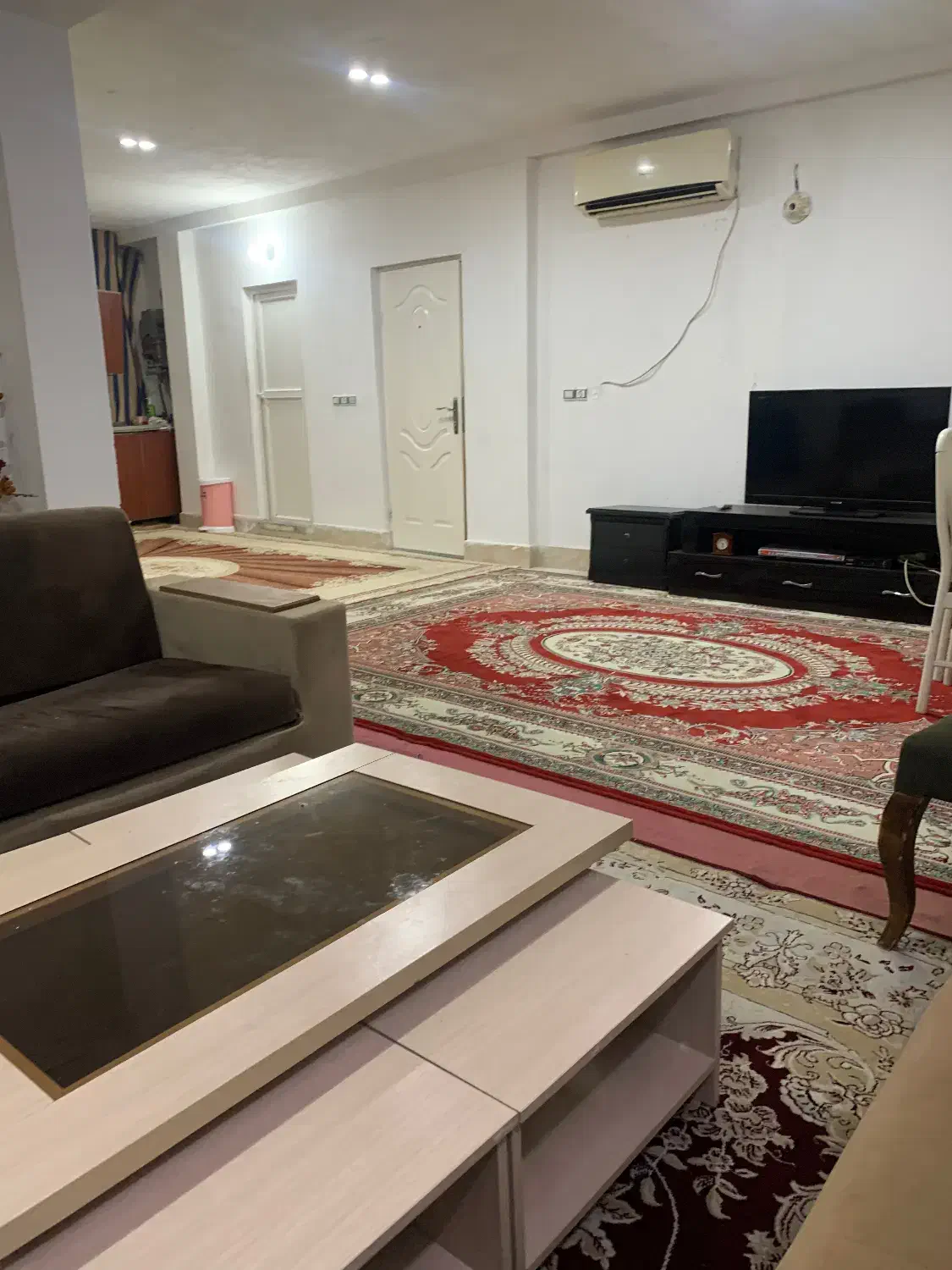 سوییت در نزدیکی برج قابوس و میدان مرکزی|اجارهٔ کوتاه‌مدت آپارتمان و سوئیت|گنبد کاووس, |دیوار