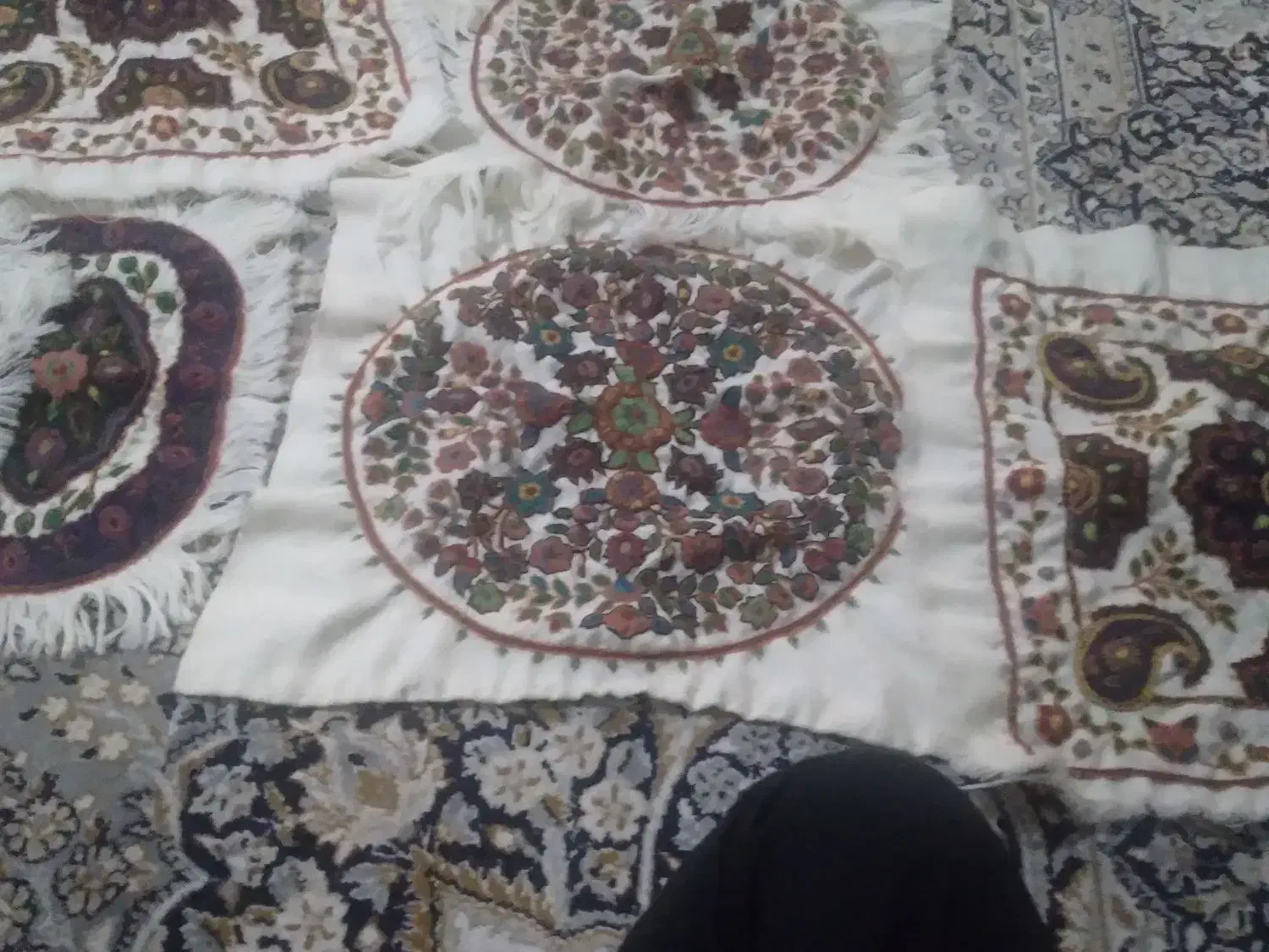 دو عدد پته چهار گوش به ابعاد ۵۰ در ۵۰ بفروش میرسد|صنایع دستی و سایر لوازم تزئینی|کرمان, |دیوار