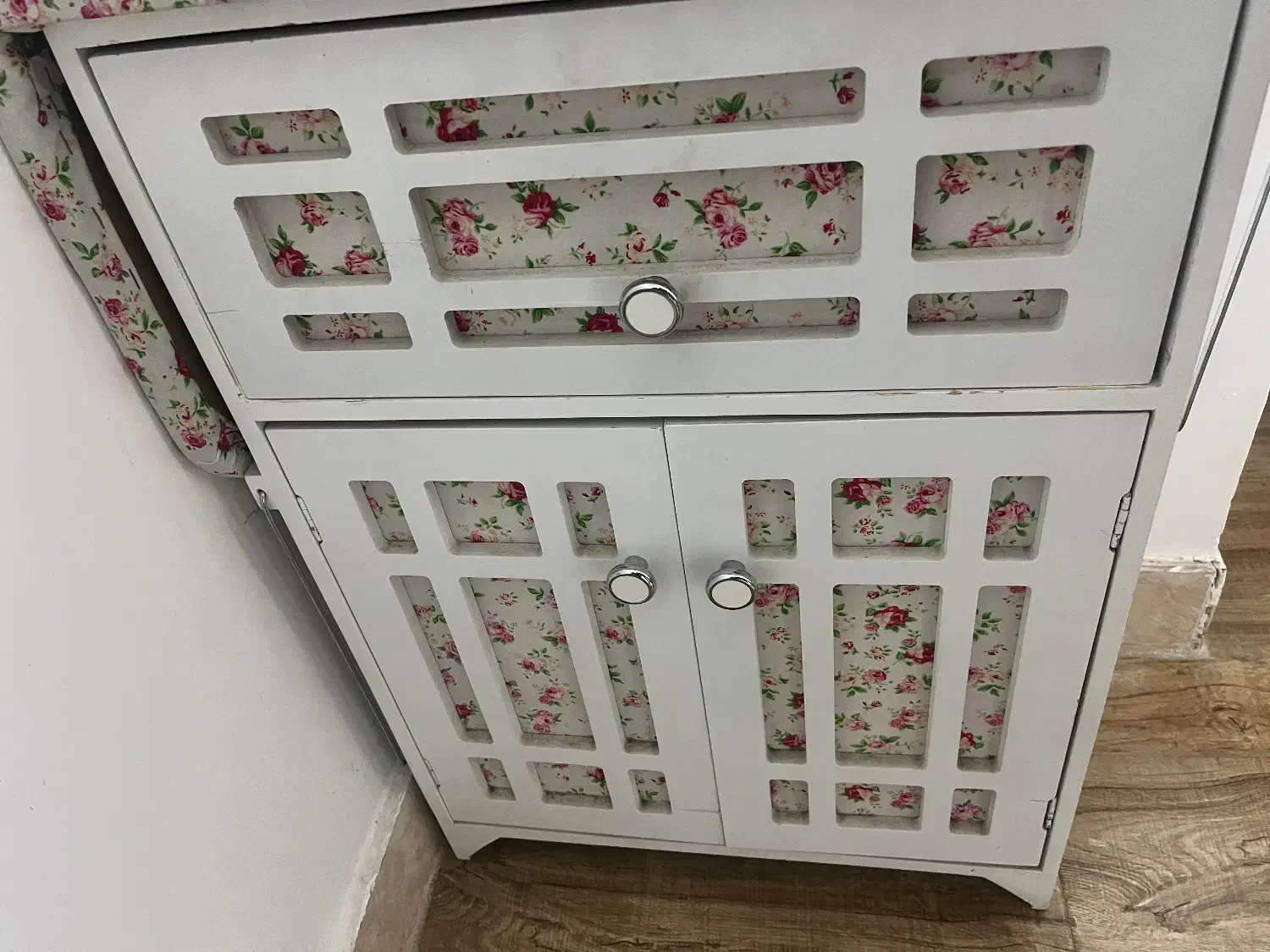 میز اتو|اتو و لوازم اتو|ساوه, |دیوار