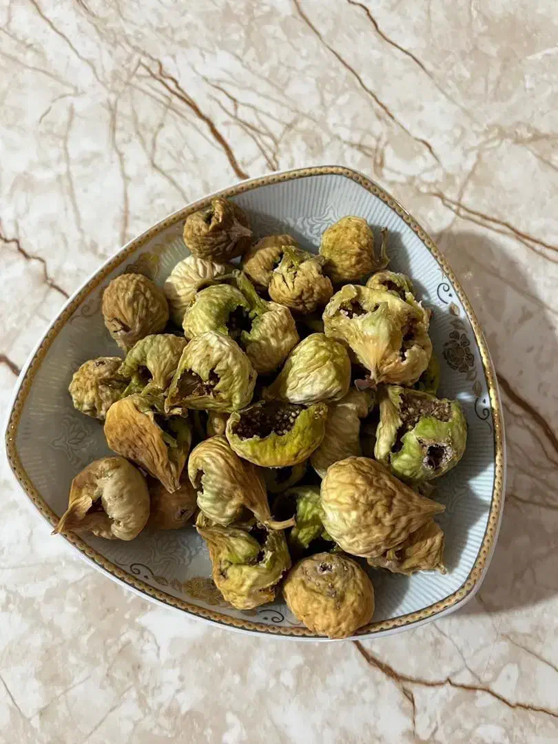 انجیر گنجشکی|خوردنی و آشامیدنی|شیراز, شاهچراغ|دیوار