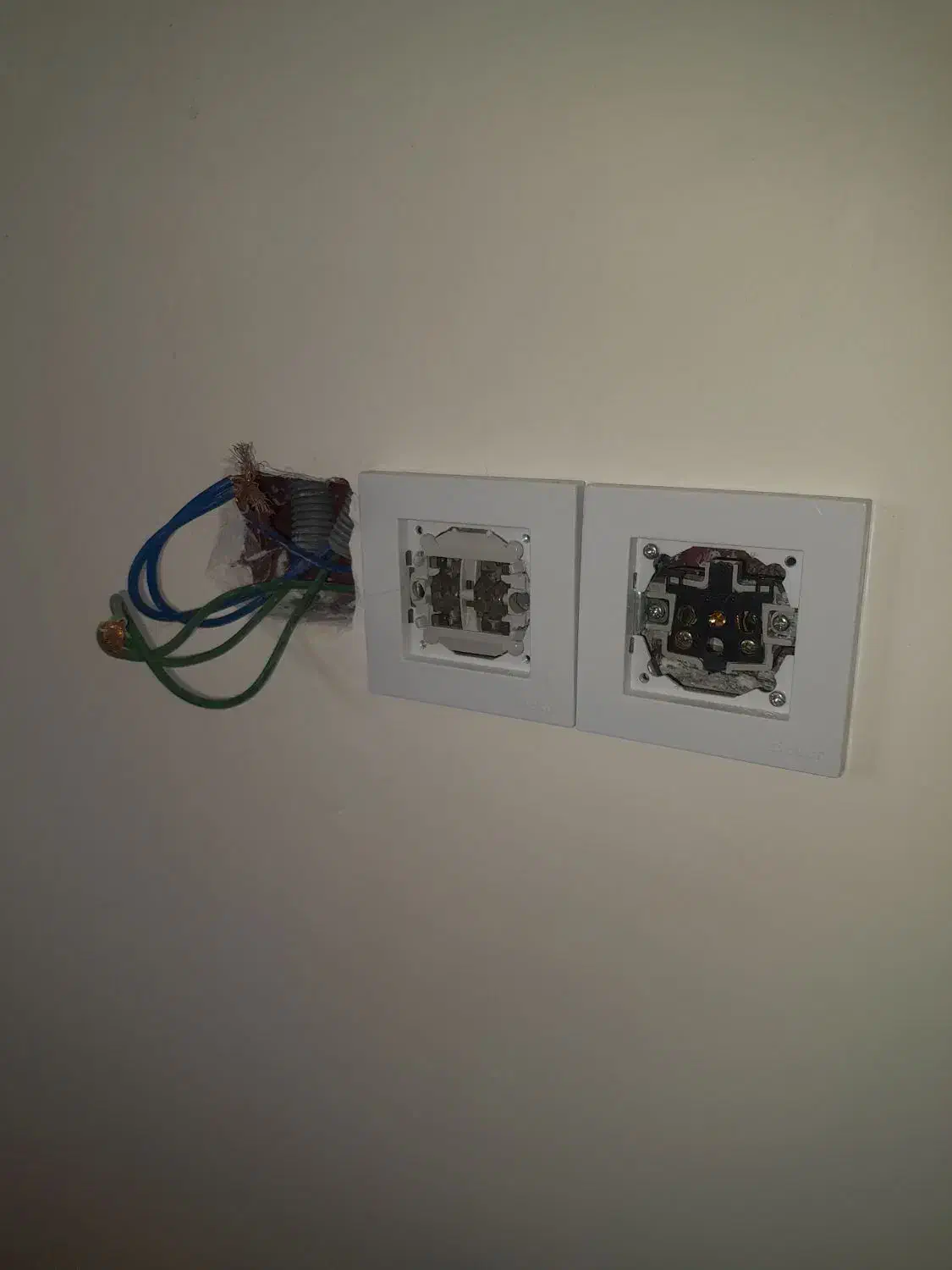 برقکاری|خدمات پیشه و مهارت|بابل, |دیوار